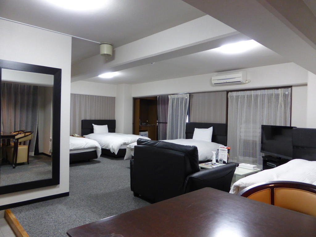 Green Rich Hotels Miyazaki Bilik gambar